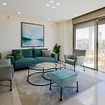 Yalarent Eucalyptus 2Br & Balcony Apt