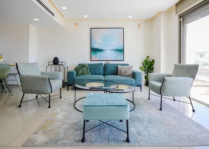 Yalarent Eucalyptus 2Br & Balcony Apt