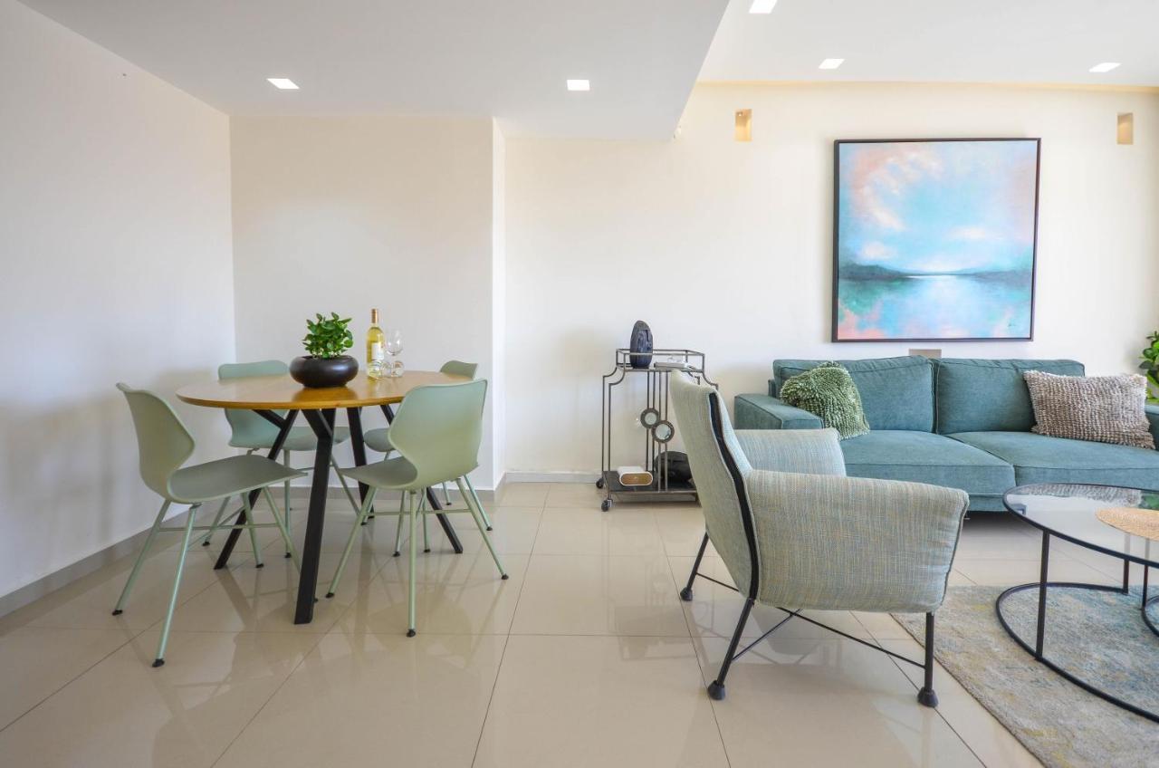 Yalarent Eucalyptus 2br & Balcony Apt *